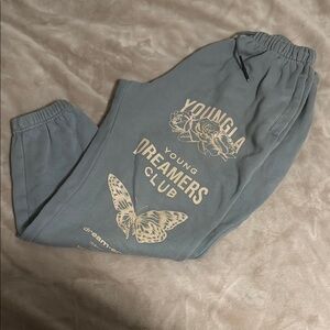 Young LA Women Joggers